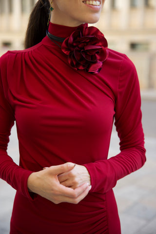 BURGUNDY FLOWER NECKLACE