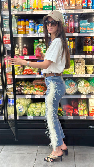 I23 JEANS WITH FEATHERS